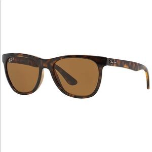 Rayban  4184 polarized lenses sunglasses